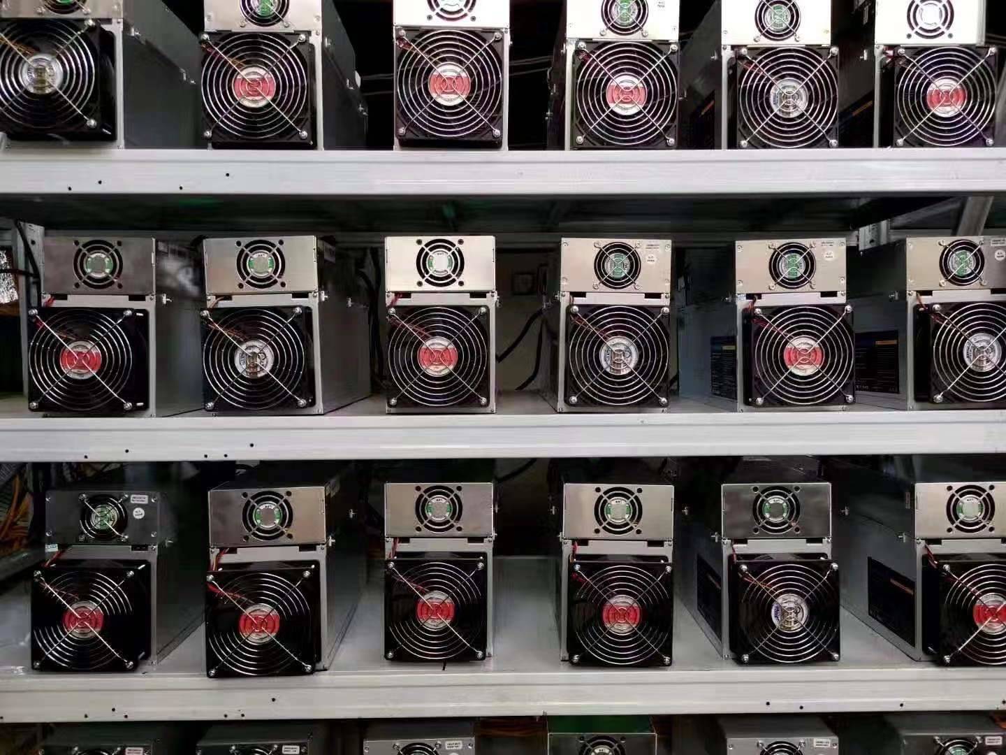 最新矿机测评：比特币、以太坊等矿机性能对比 – 挖矿网